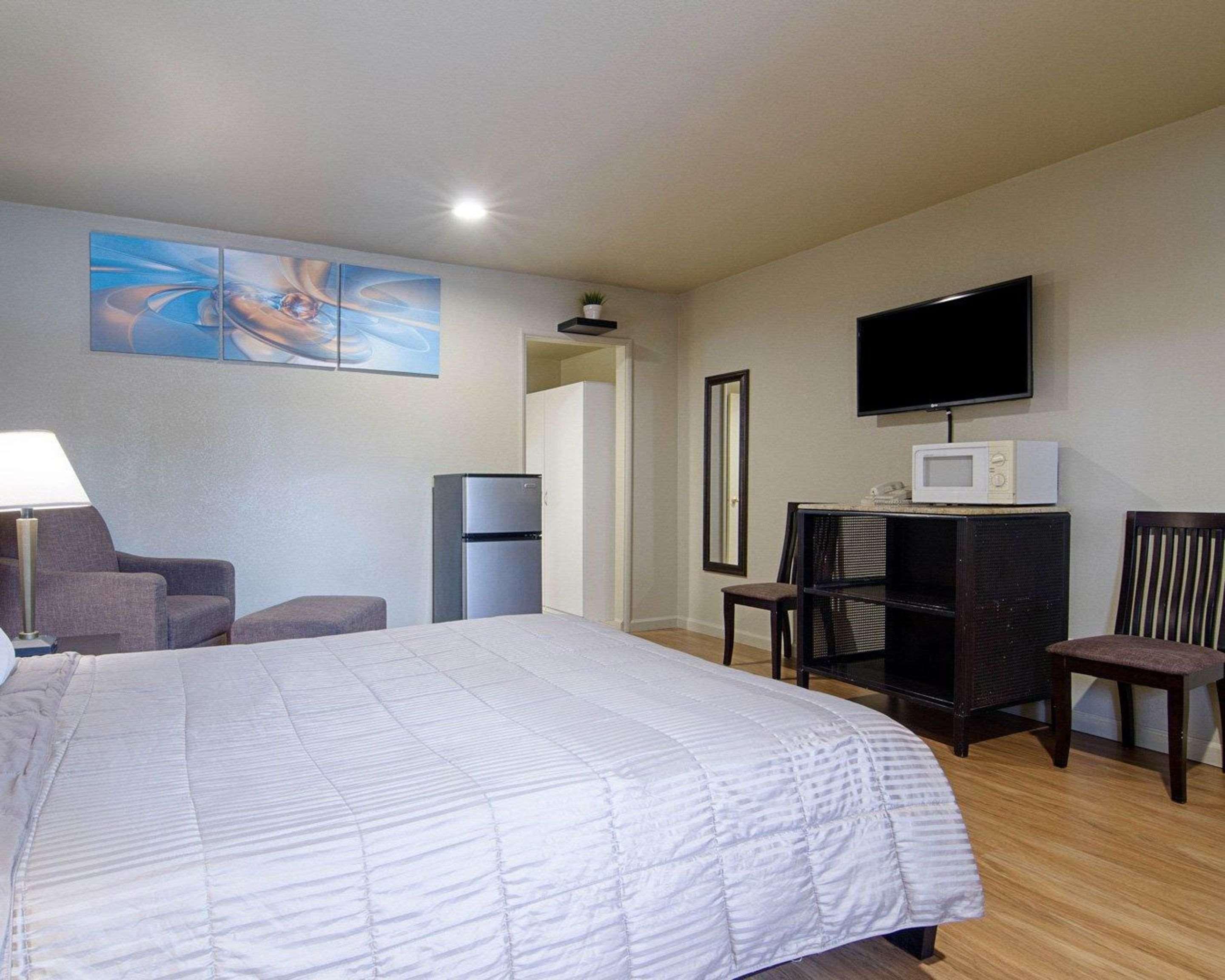 Rodeway Inn Flagstaff East Route 66 Экстерьер фото
