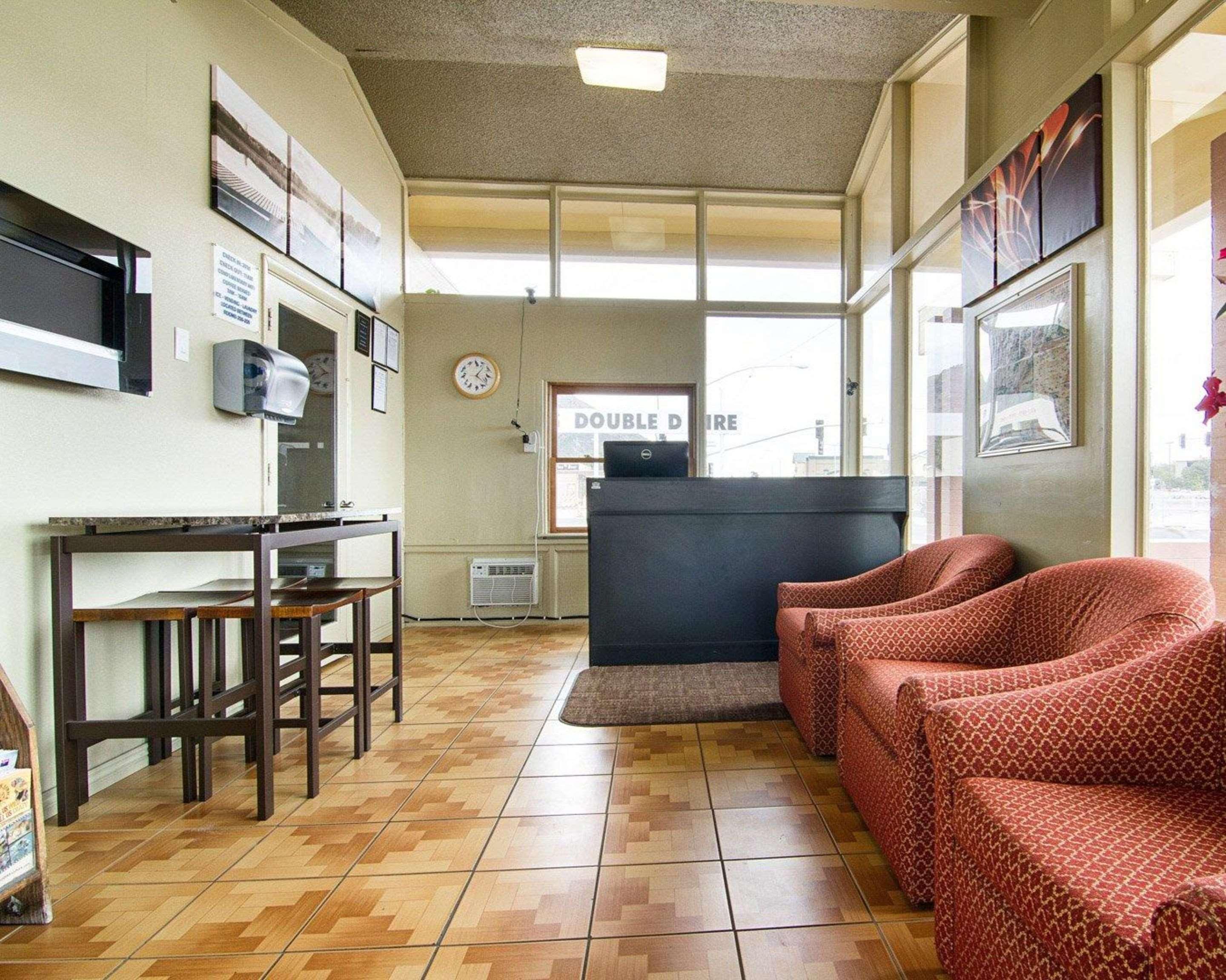 Rodeway Inn Flagstaff East Route 66 Экстерьер фото