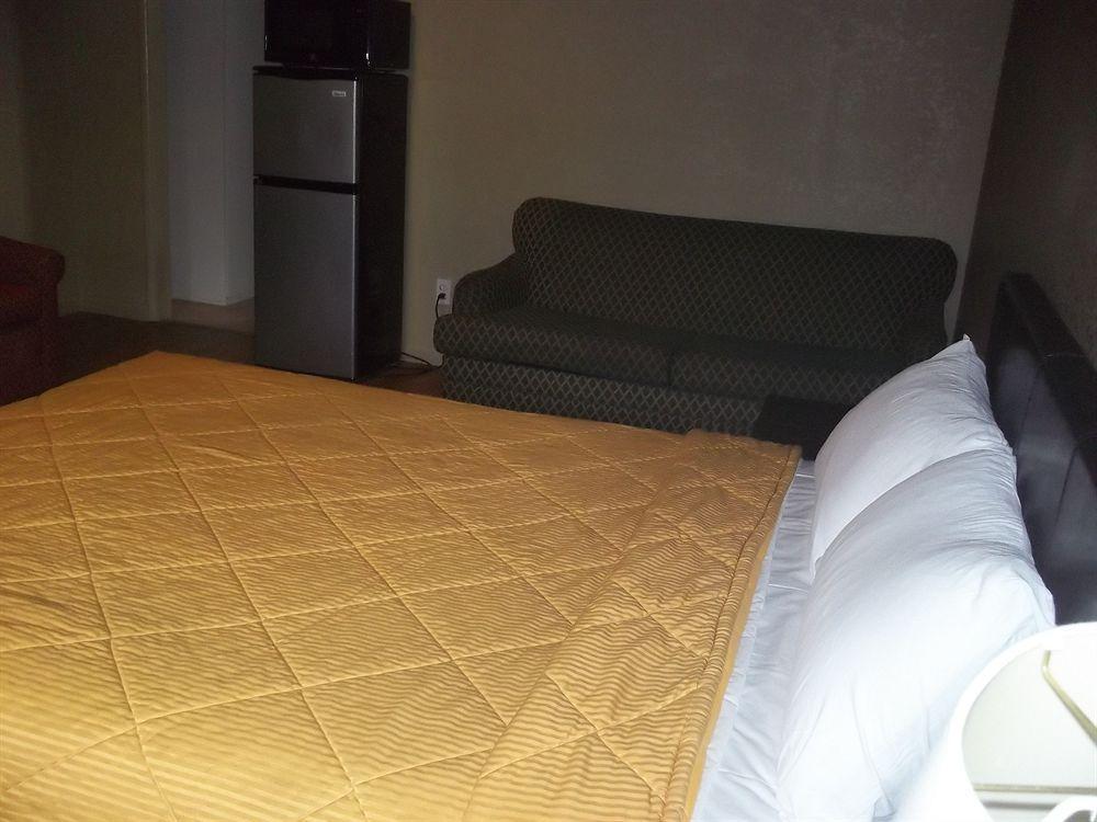 Rodeway Inn Flagstaff East Route 66 Экстерьер фото