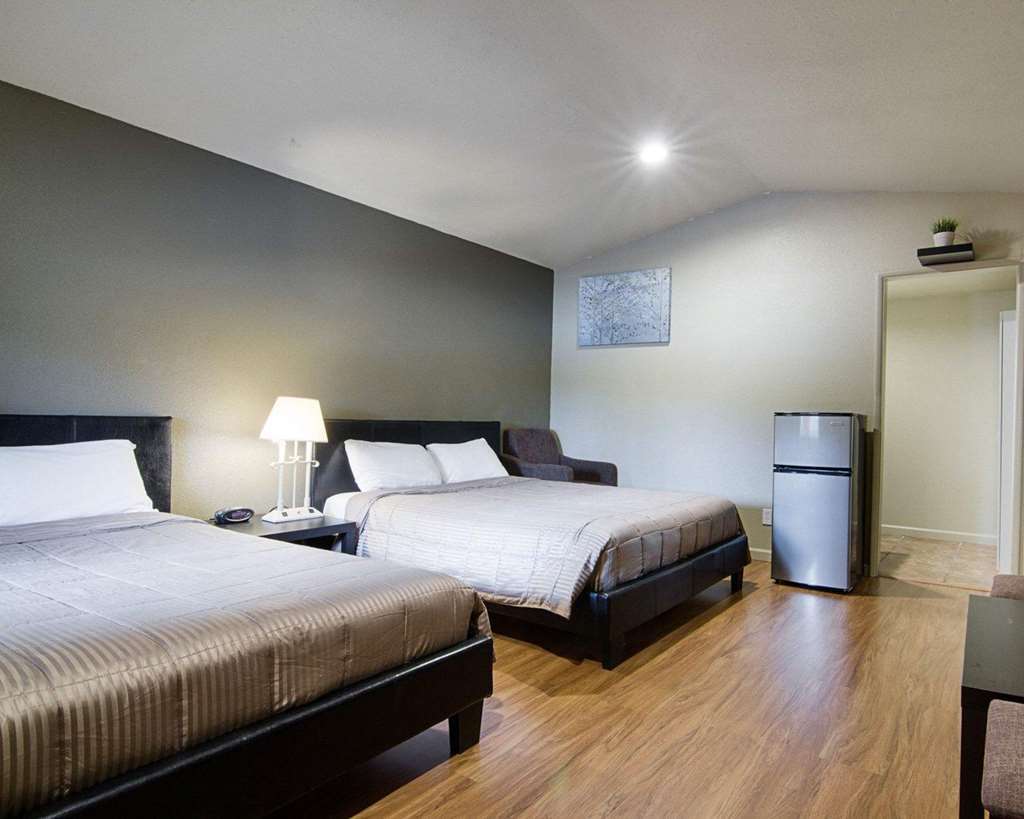 Rodeway Inn Flagstaff East Route 66 Номер фото