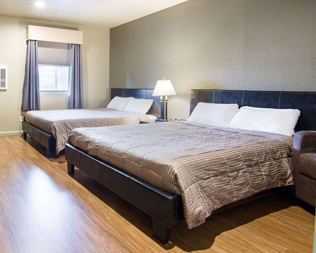 Rodeway Inn Flagstaff East Route 66 Номер фото