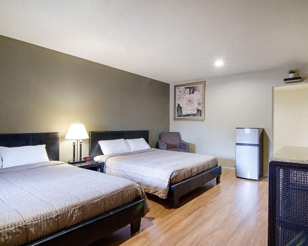 Rodeway Inn Flagstaff East Route 66 Номер фото