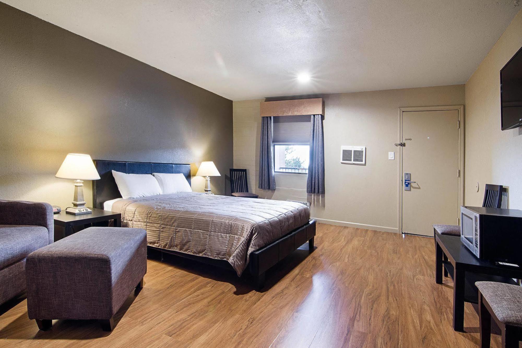 Rodeway Inn Flagstaff East Route 66 Экстерьер фото