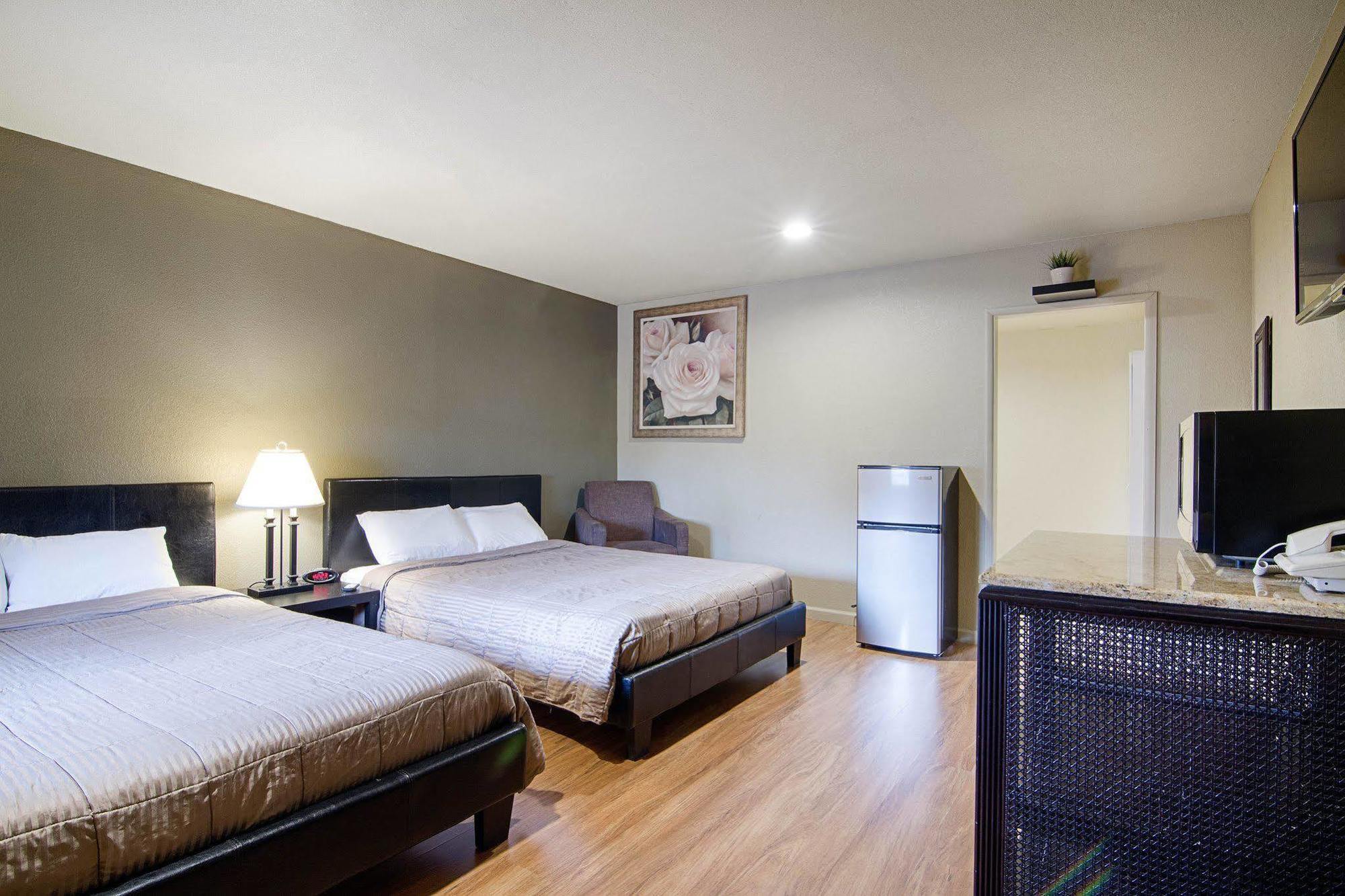 Rodeway Inn Flagstaff East Route 66 Экстерьер фото