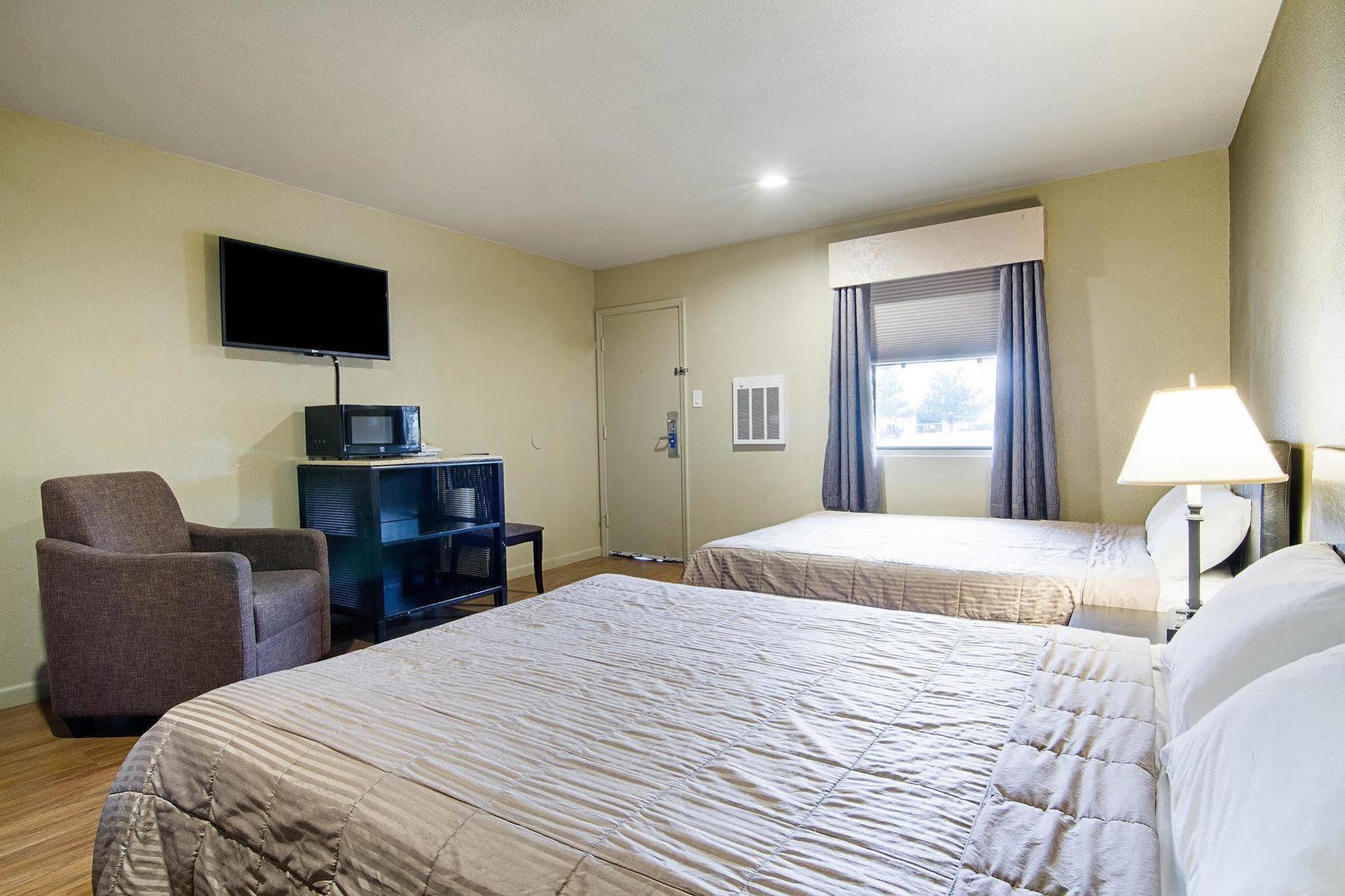 Rodeway Inn Flagstaff East Route 66 Экстерьер фото