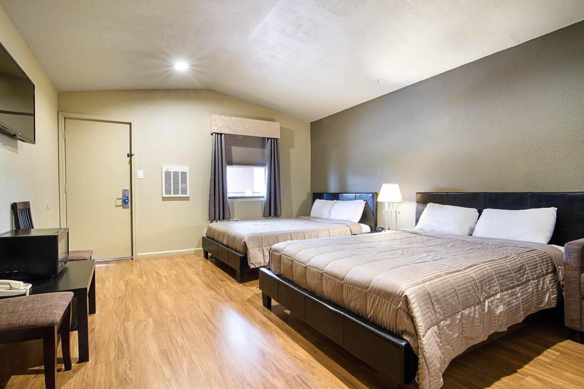 Rodeway Inn Flagstaff East Route 66 Экстерьер фото
