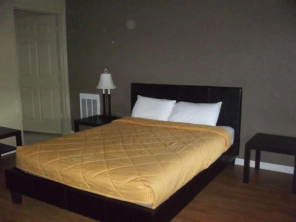 Rodeway Inn Flagstaff East Route 66 Экстерьер фото