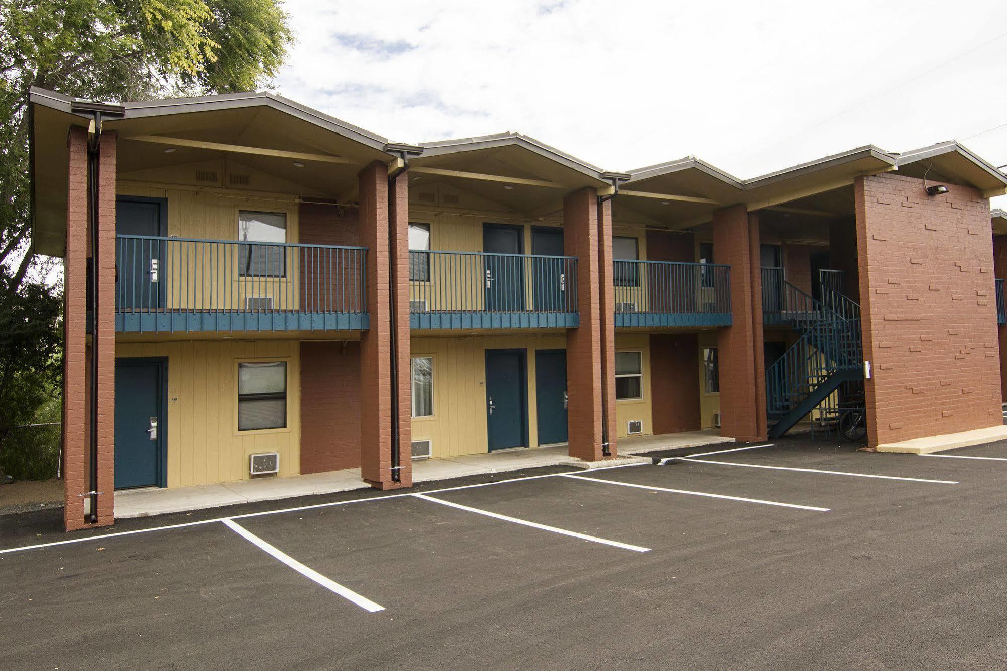 Rodeway Inn Flagstaff East Route 66 Экстерьер фото