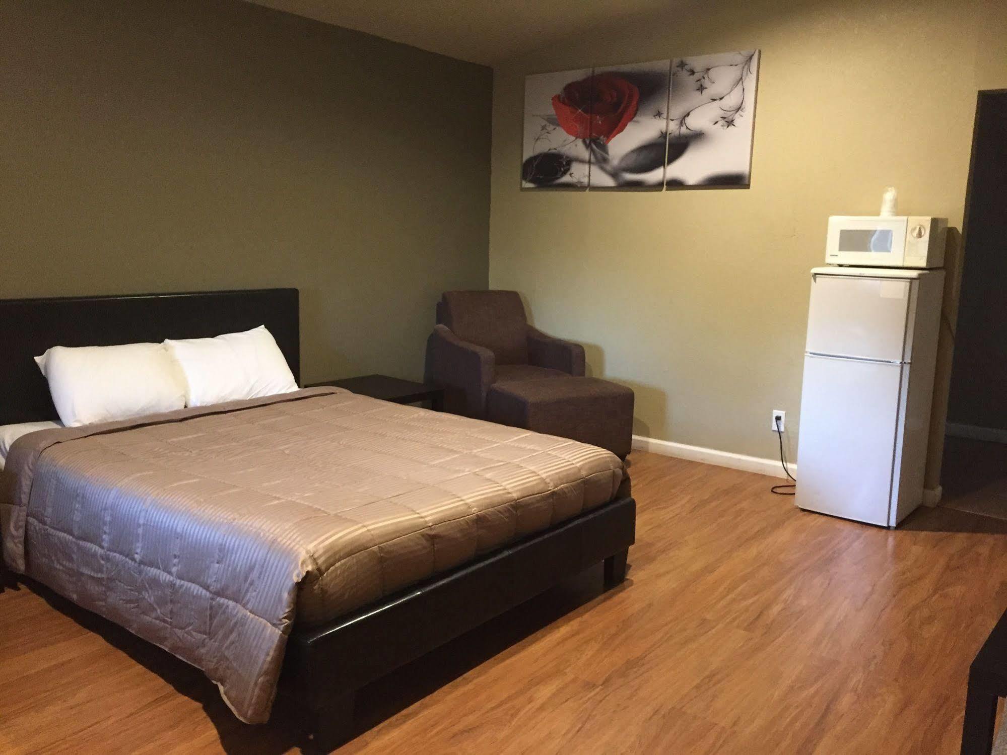 Rodeway Inn Flagstaff East Route 66 Экстерьер фото
