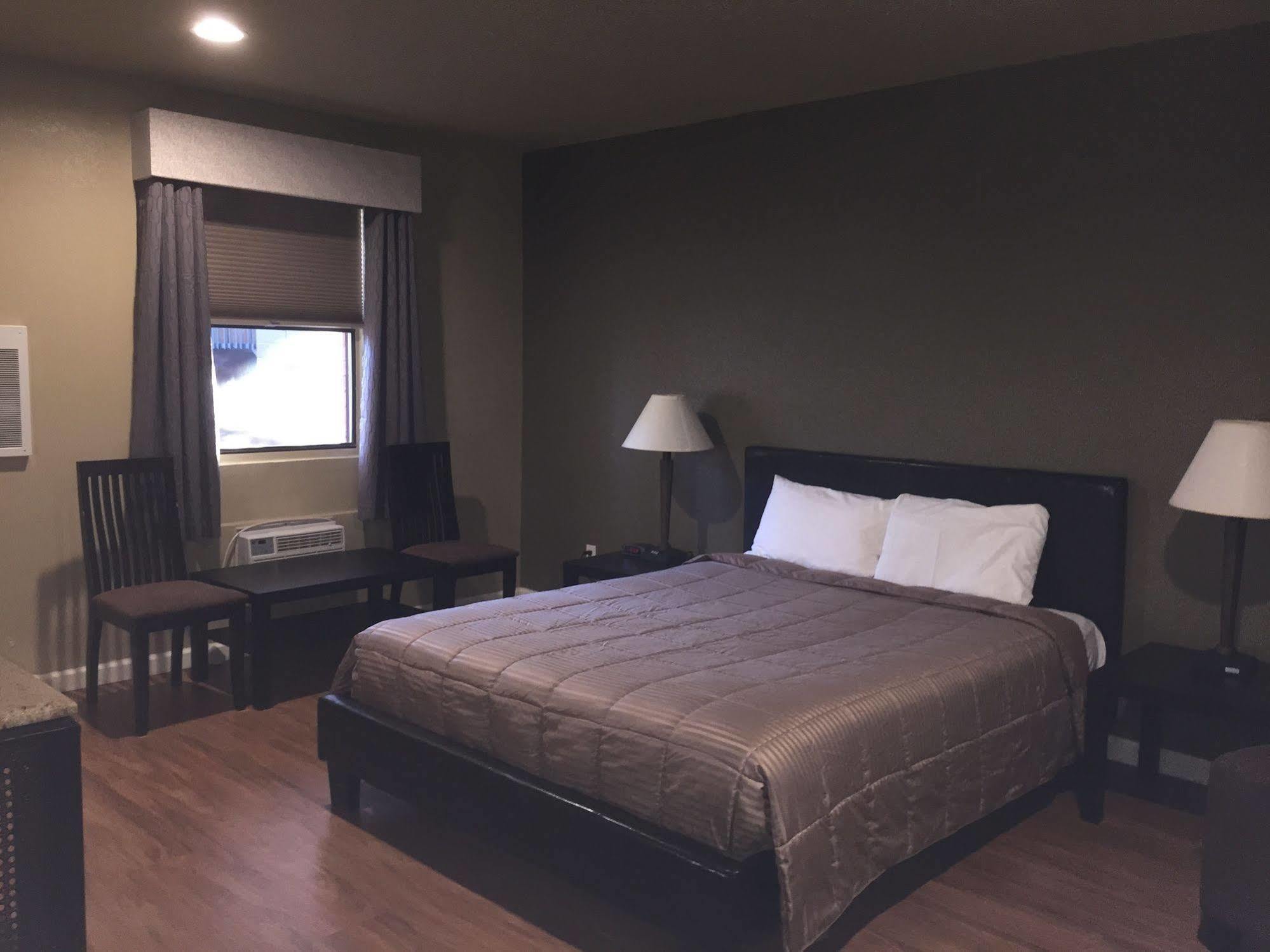Rodeway Inn Flagstaff East Route 66 Экстерьер фото